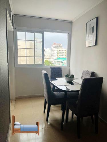 Ms Hostal