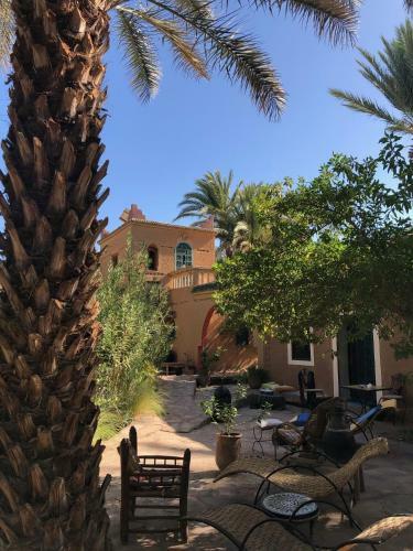Hostal Le Chant Des Palmiers