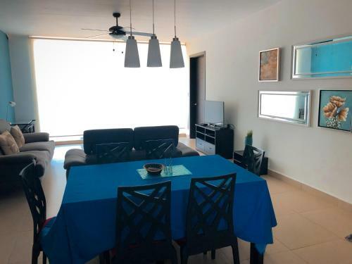 Apartamento Luxurious Beach Property 3 Bedrooms