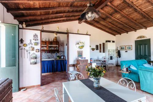 Villa Stay On A Solitary Beach