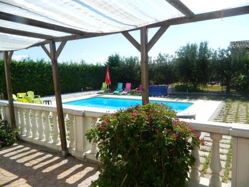Hostal Tur� De La Torre