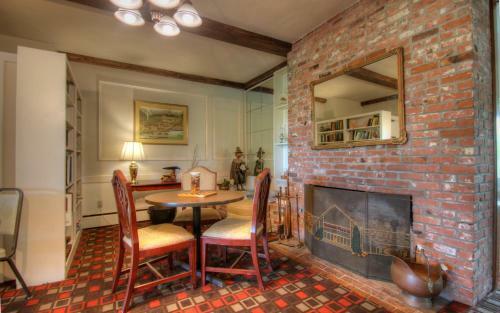 Hotel Governor Prence Inn
