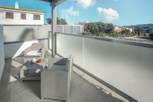 Hostal Capotesta Luxury Rooms