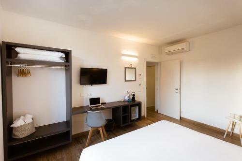 Hostal Sarzana's Rooms