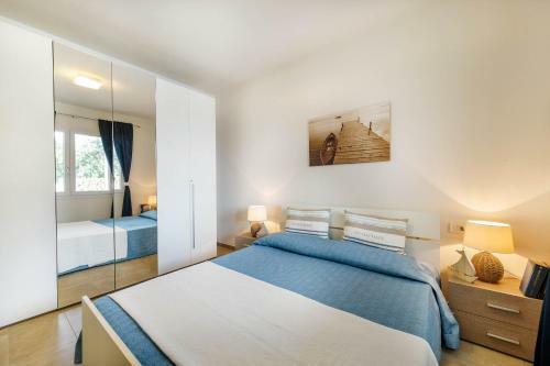 Caneis Apartments