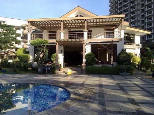 Apartamentos Rosewood Pointe Residences
