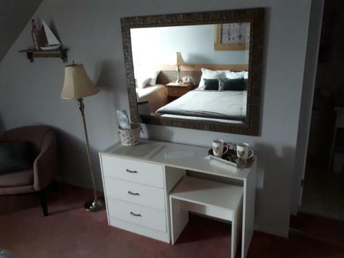 Hotel H�tel Aux Vieux Bardeaux