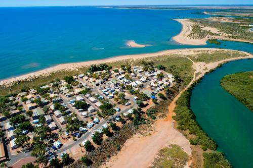 Aspen Parks Cooke Point Holiday Park