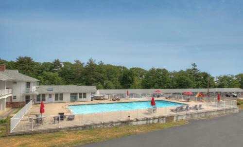 Motel Colonial Village Resort