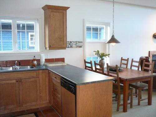 Apartamento 203 At Water's Edge