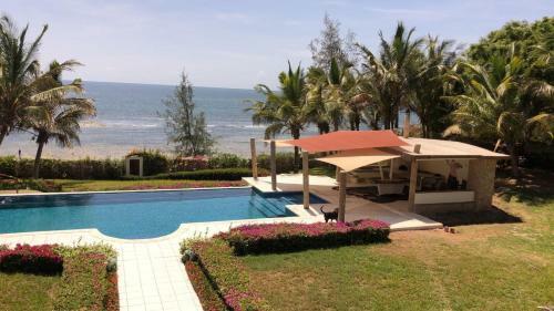 Rozzies Beach Villa Kilifi