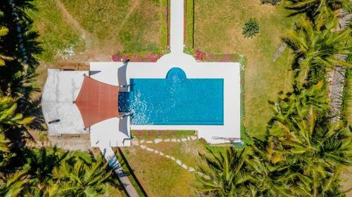 Rozzies Beach Villa Kilifi