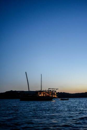 Rozzies Beach Villa Kilifi