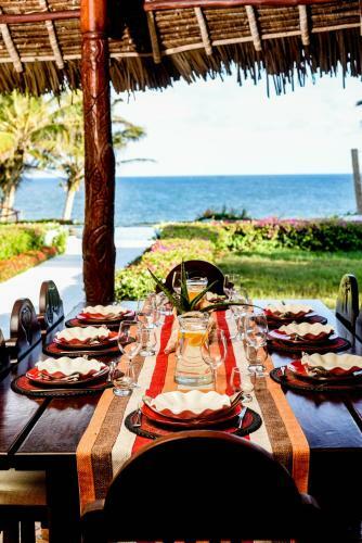Rozzies Beach Villa Kilifi