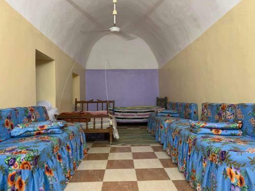 Salatoos Family House And Mango Camp
