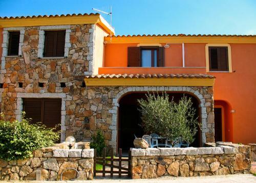 Sa Dommo E Andria San Teodoro Casa Vacanza