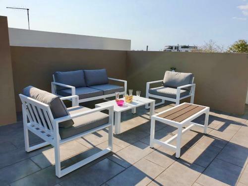Luxury Westwood Apartment+pool