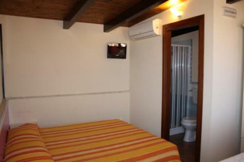 Hostal Room And Breakfast Aloe