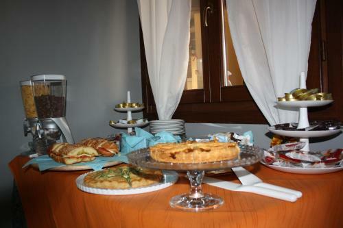 Hostal Room And Breakfast Aloe