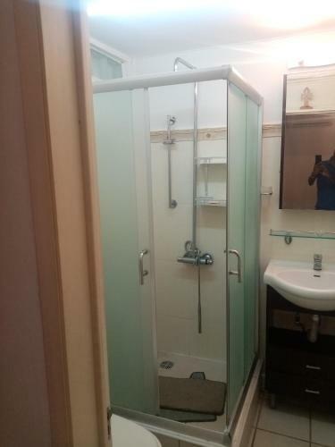 Hostal Lis Des Champs Holiday Inn