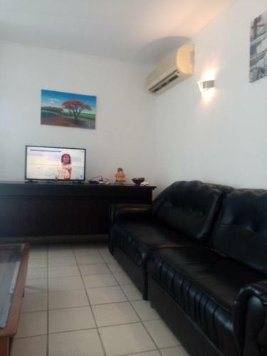 Hostal Lis Des Champs Holiday Inn