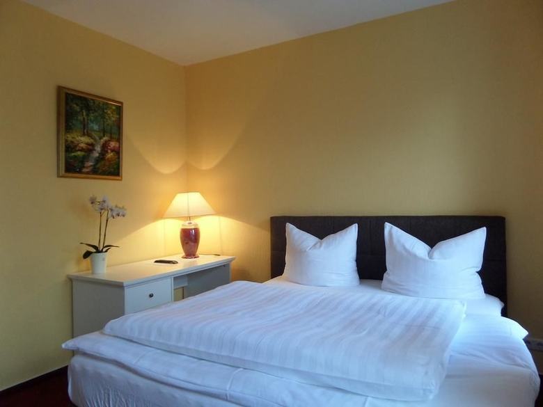 Hostal Hotel Am Sudenburger Hof