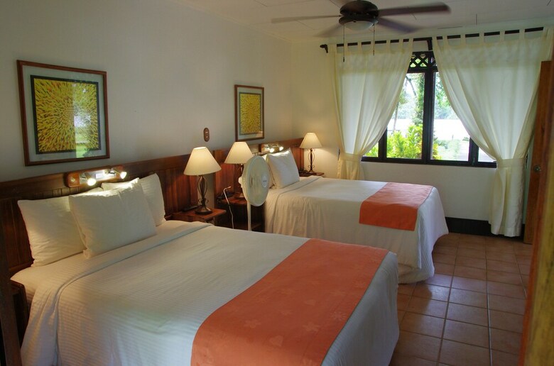 Tortuga Lodge & Gardens