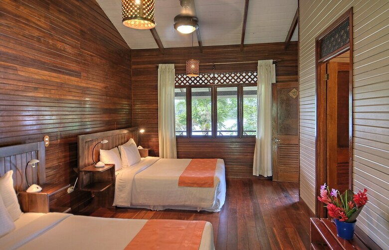 Tortuga Lodge & Gardens