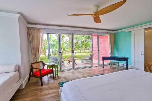 Tortuga Lodge & Gardens