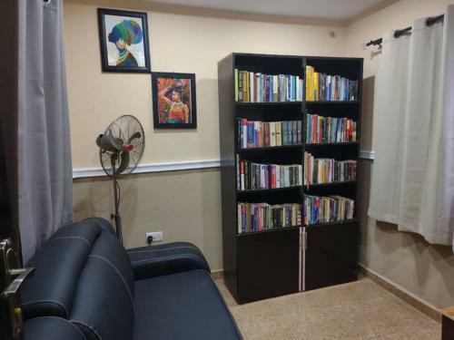 The Edgewood Manor, Entire Service Apartment With 24 Hours Power