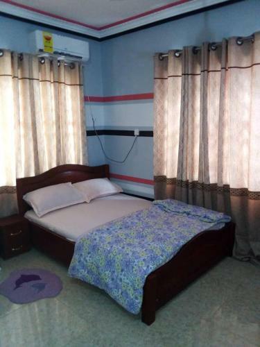 Hostal Duku Guest House