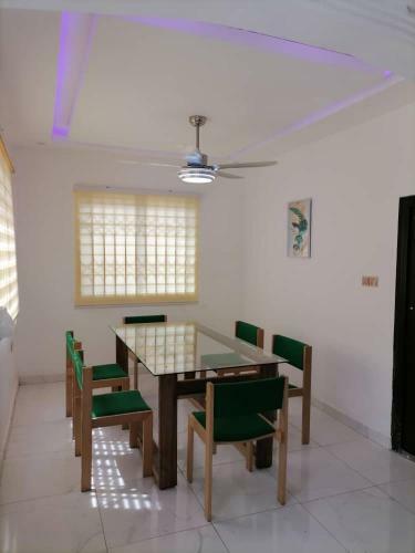 Cheerful 3 Bedroom Luxury House