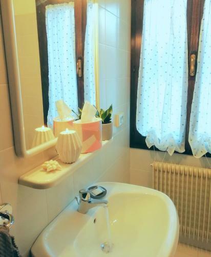 Elison-on The Lake B&B