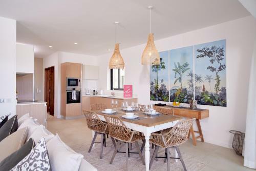 Nautilya Apartment By Lov