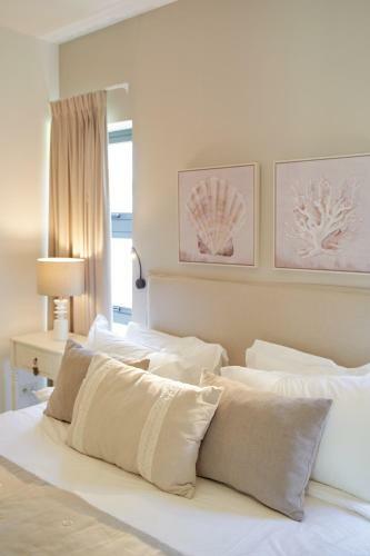 Nautilya Apartment By Lov