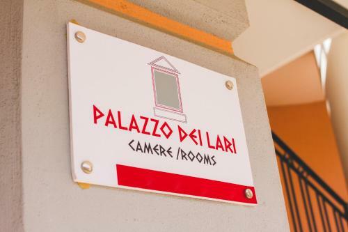 Hostal Palazzo Dei Lari