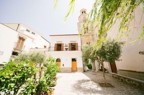 La Piazzetta Boutique Apartments