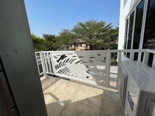 Apartamento 2 Bedroom Flat @utako+wifi+24hrs AC & Gen 70k/nit
