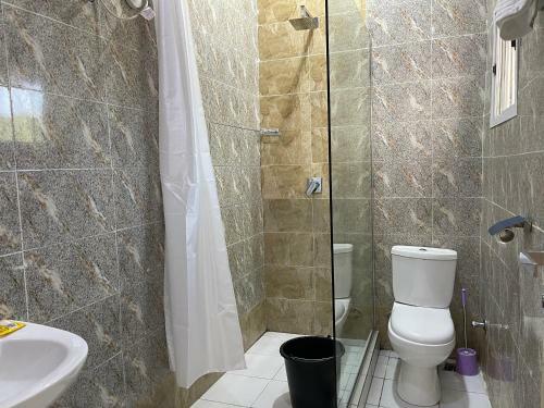 Apartamento 2 Bedroom Flat @utako+wifi+24hrs AC & Gen 70k/nit