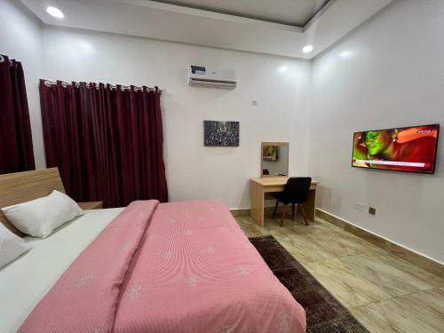 Apartamento 2 Bedroom Flat @utako+wifi+24hrs AC & Gen 70k/nit