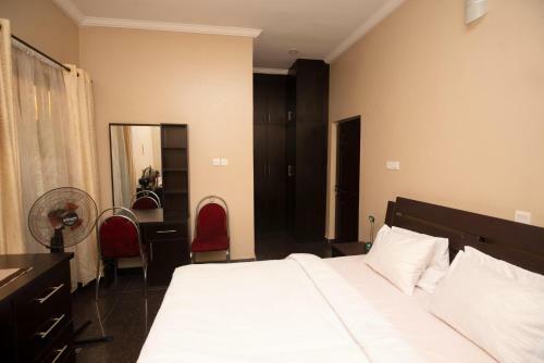 Apo-dutse Villa - 24h Electricty, Water, Wifi And Security