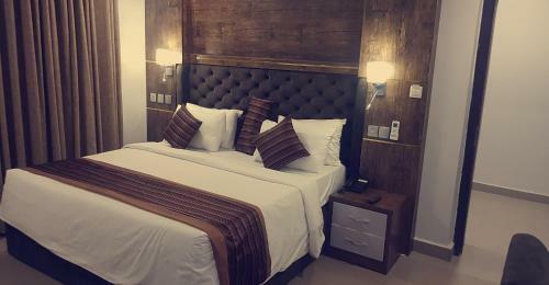 Haris Hotel