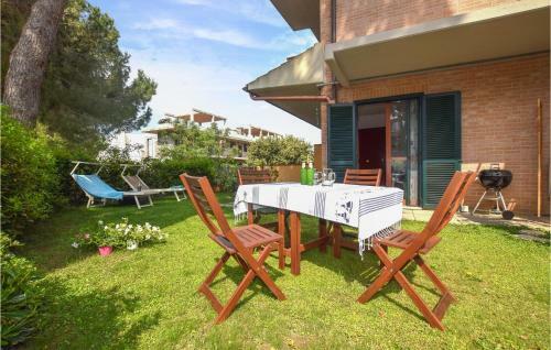 Beautiful Apartment In Scarlino With 2 Bedrooms