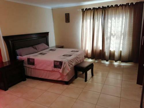 Jjp Self Catering - Three Bedroom House