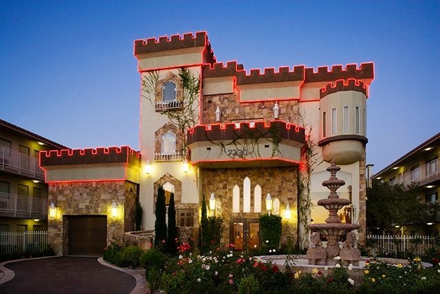 Aparthotel Manor Suites