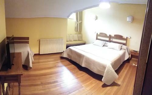 Hostal Hoster�a El Cruce