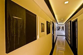 Y2 Residence Hotel