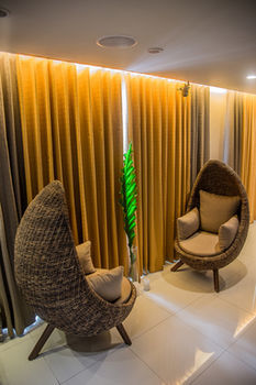 Y2 Residence Hotel