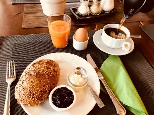 Hotel & Weinhaus Zum Schwarzen B�ren