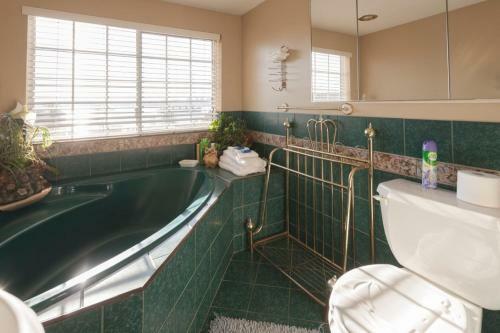 Ocean Breeze Executive Bed And Breakfast